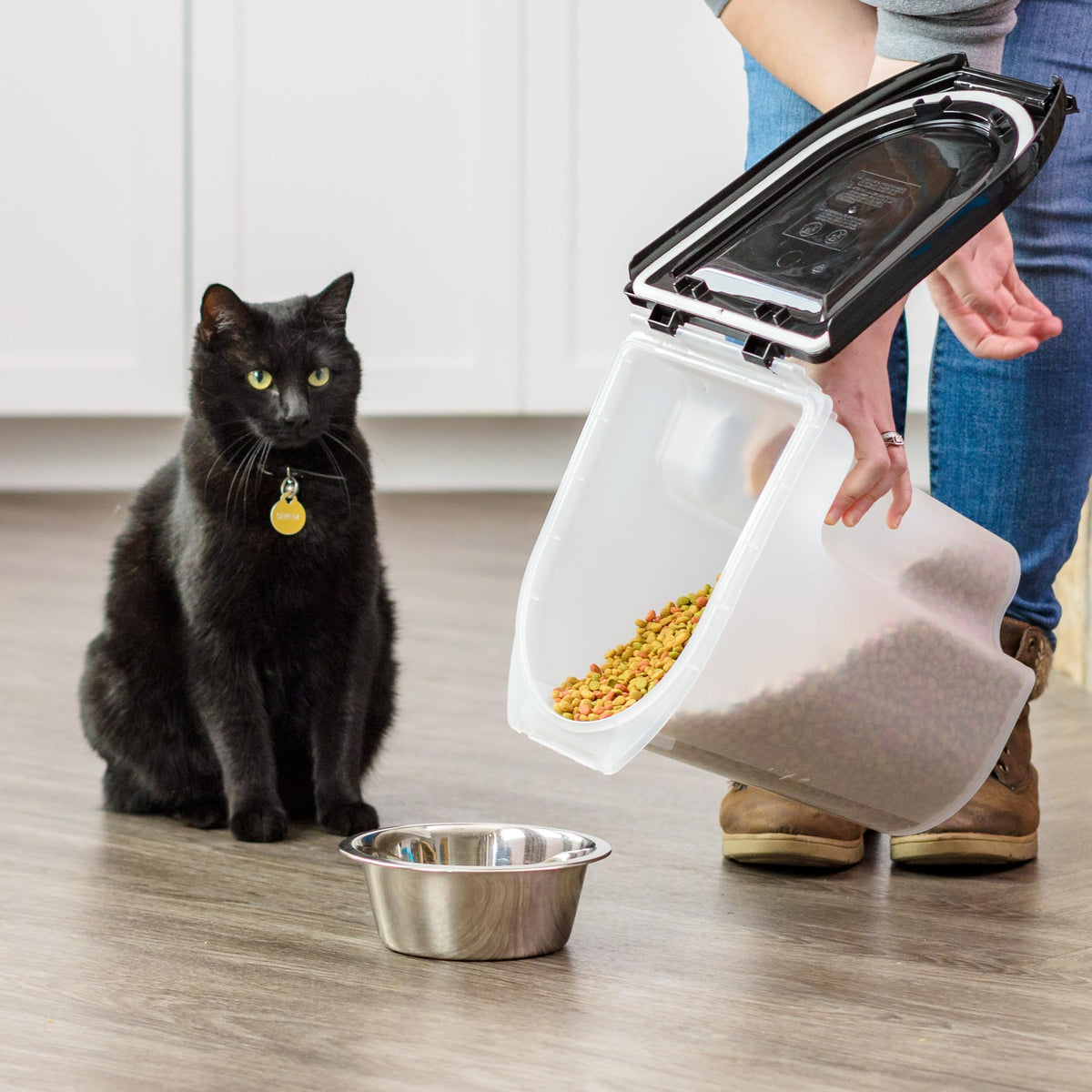 Black Dog Food Storage Container E51252